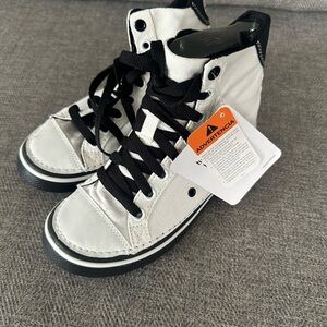 Brand New Crocs Hover High Top Sneakers Size J1